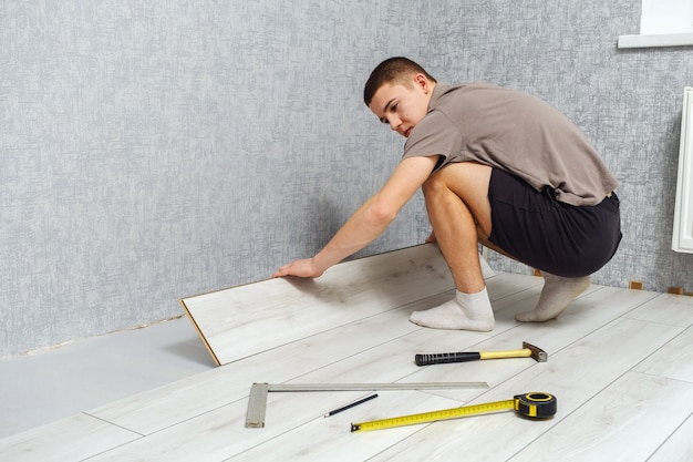 Read more about the article Tile It Yourself: Insider 3 Secrets to DIY Tile Installation Success 